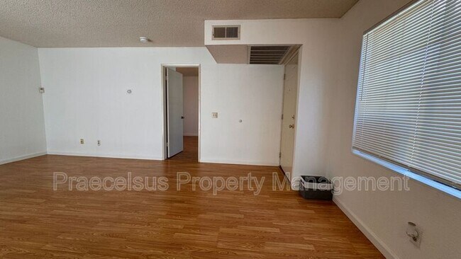 Foto del edificio - 10935 Summerdale Way