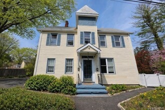 Building Photo - 60 Main St