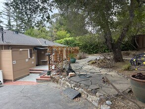 Building Photo - 1573 Edgewood Rd