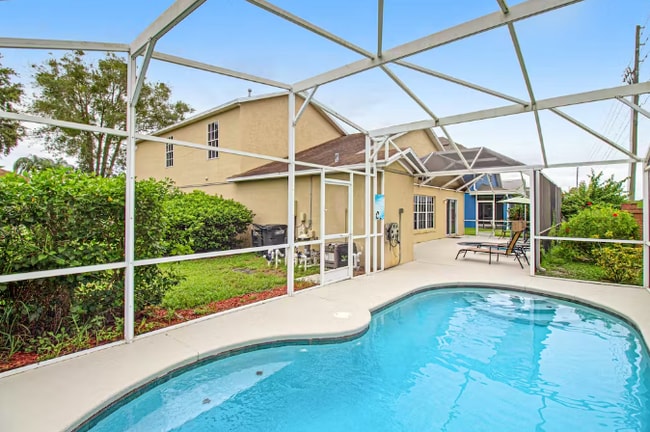 Building Photo - 8053 White Crane Ct