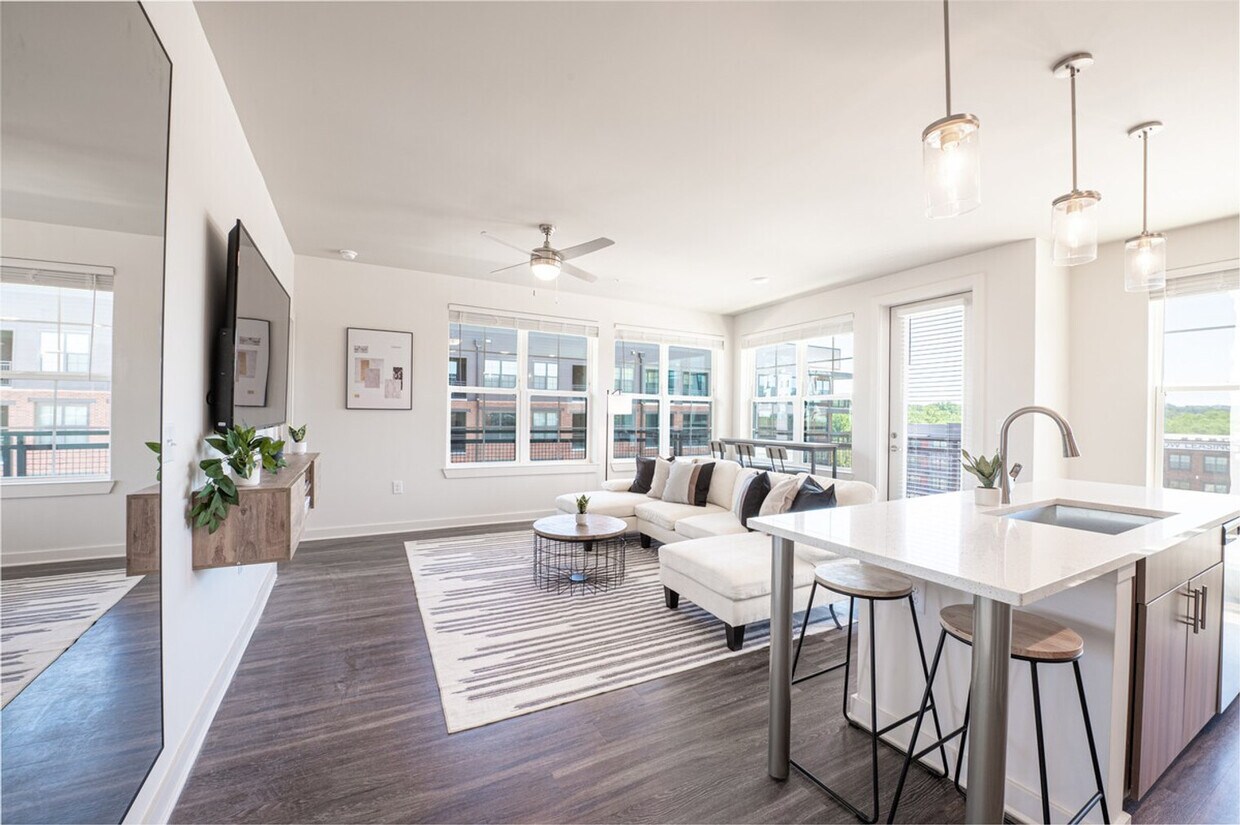 Foto principal - 2048 Bolton Dr NW