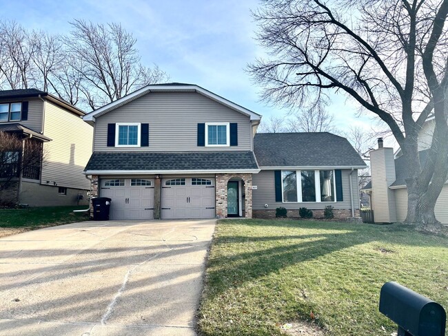 Photo - 1823 S 155th Ave House