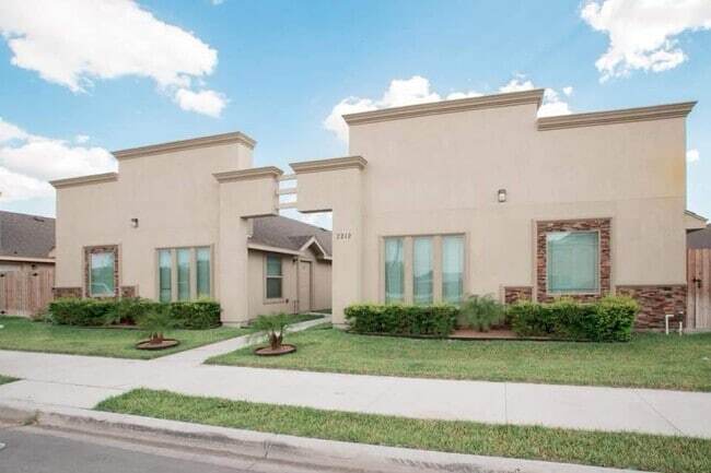 Primary Photo - 2208 Taxco Ct