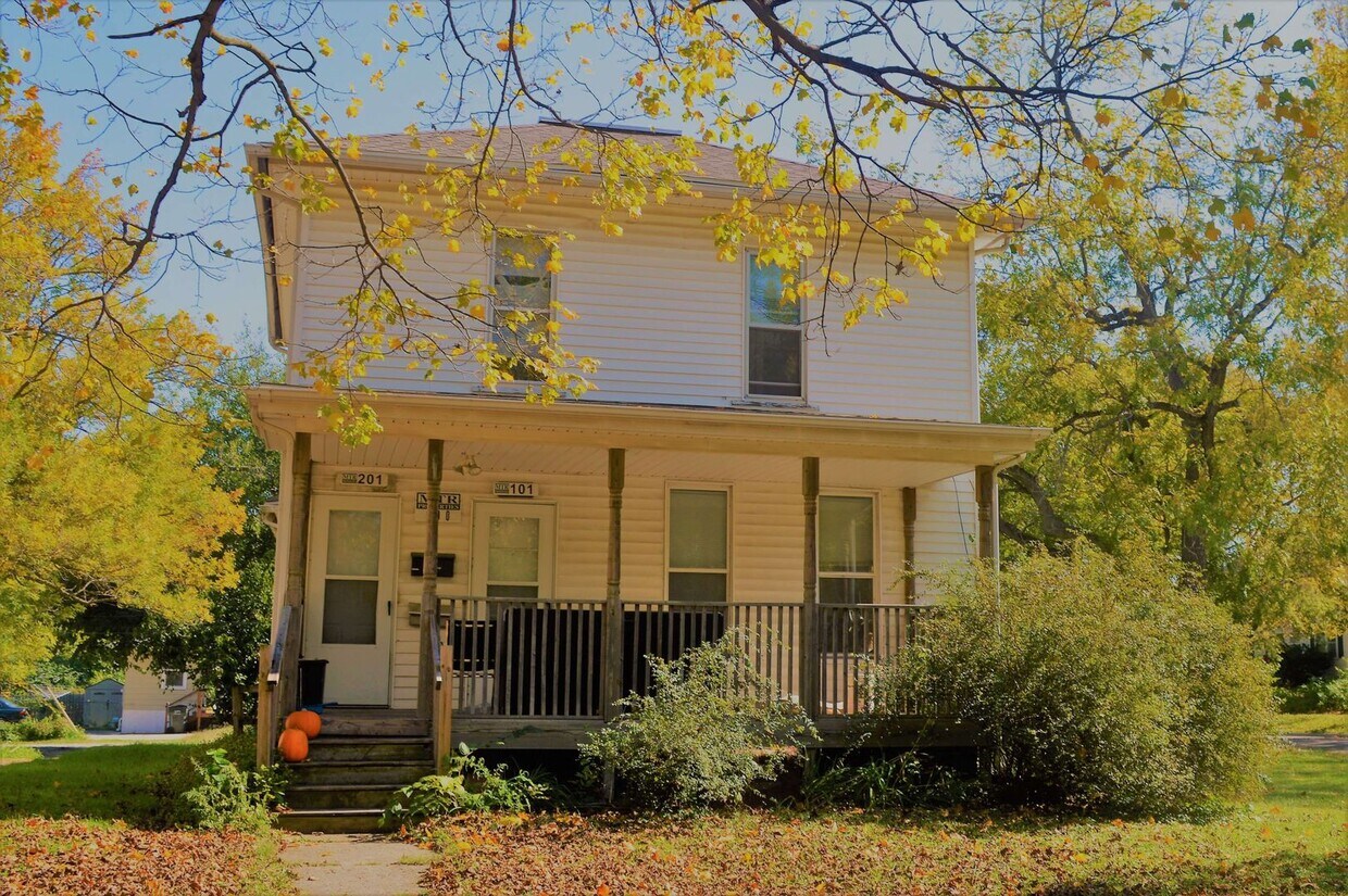 Foto principal - 600 Crawford Ave