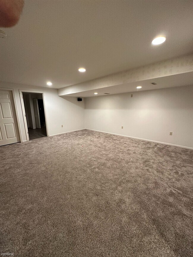 Foto del edificio - 3 br, 2.5 bath Townhome - 1585 Pinewind Drive