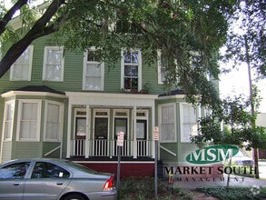 Building Photo - 222 Houston St