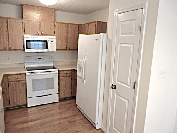 Foto del edificio - 4705 Silverdene St