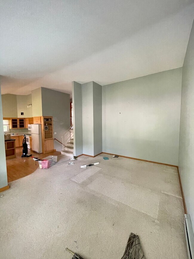 Foto del edificio - AVAILABLE AUGUST 18TH - Gorgeous 3 Bed 2 b...