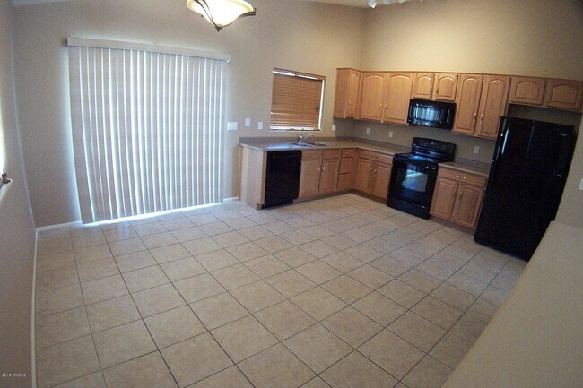 Foto del edificio - 43272 W Chisholm Dr