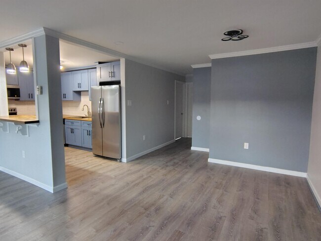 Foto del edificio - 54 E Maple St