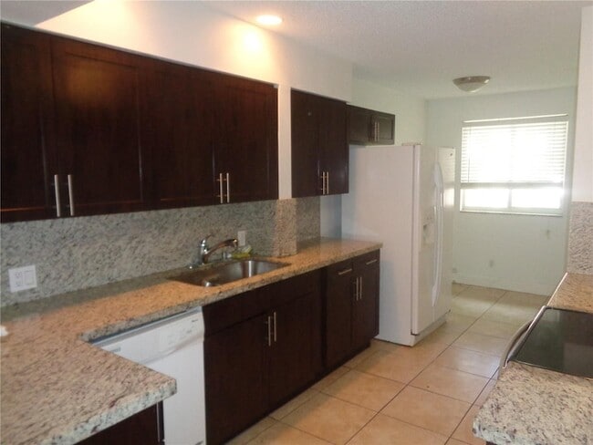 Building Photo - 10939 W Broward Blvd