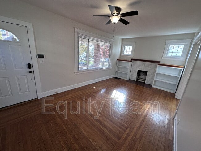 Building Photo - 4107 Sherwood Ave