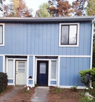Building Photo - 3228 W Wimbledon Dr