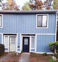 Building Photo - 3228 W Wimbledon Dr