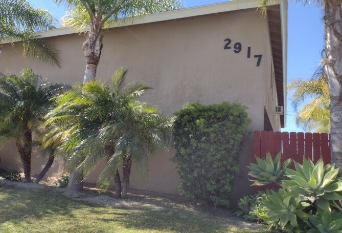 View from Curb - 2925 Mendoza Dr