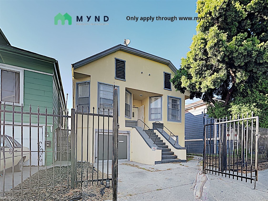 Primary Photo - 2 br, 1 bath House - 3237 Linden St