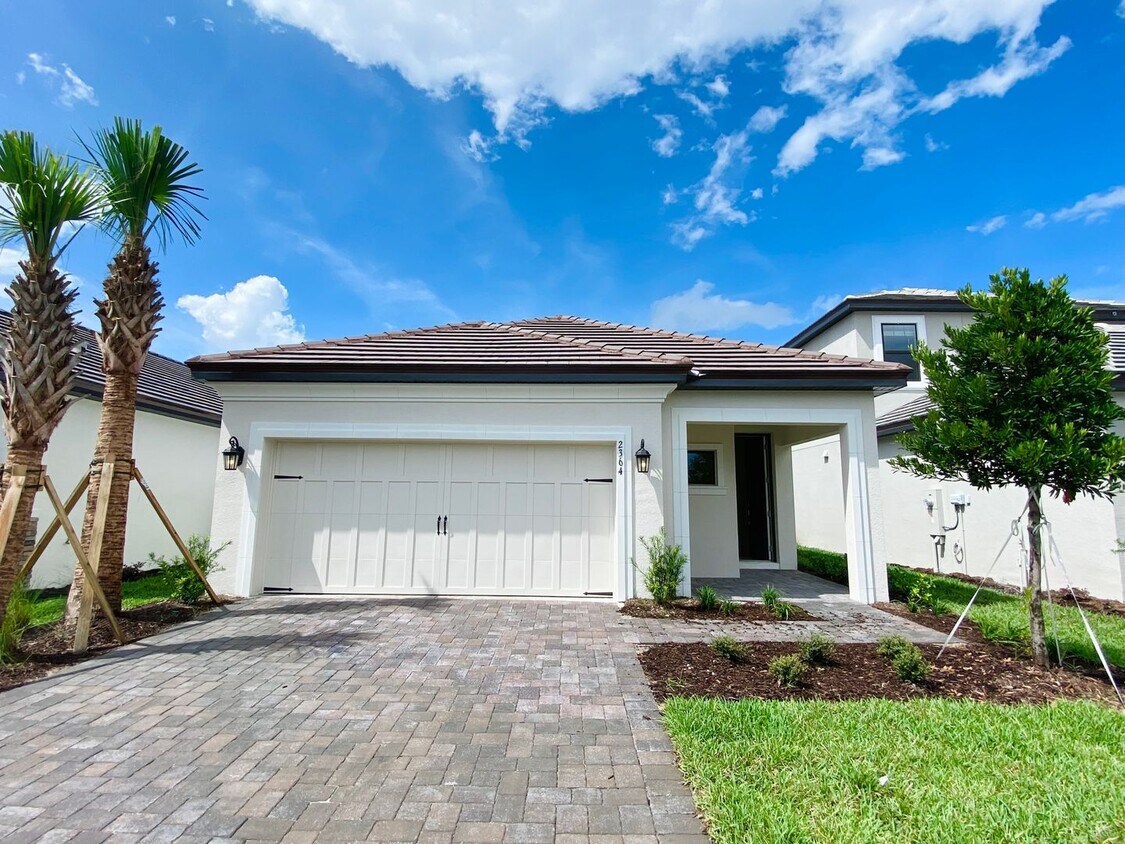Foto principal - Brand New House in Gated Community for Rent