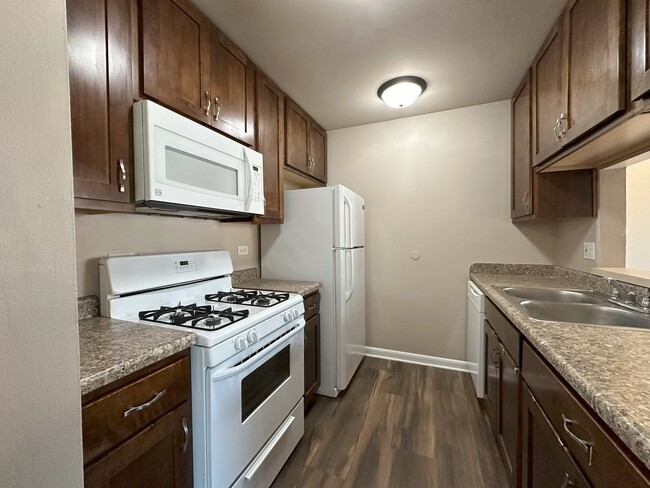 Building Photo - 276 Sioux Dr