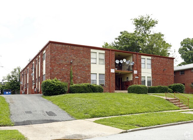 Foto del edificio - Monroe Apartments