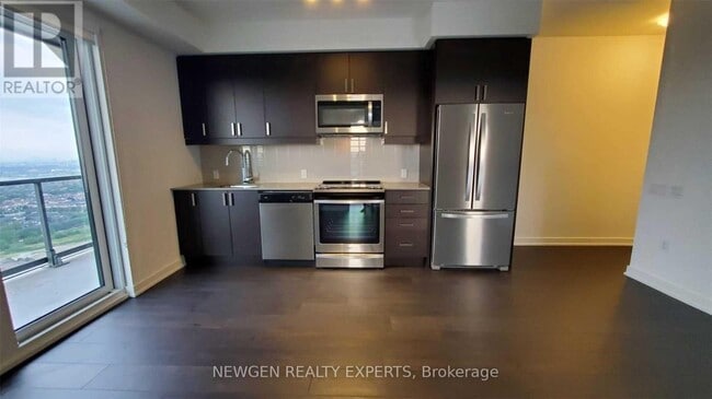 Building Photo - 8 Nahani Way