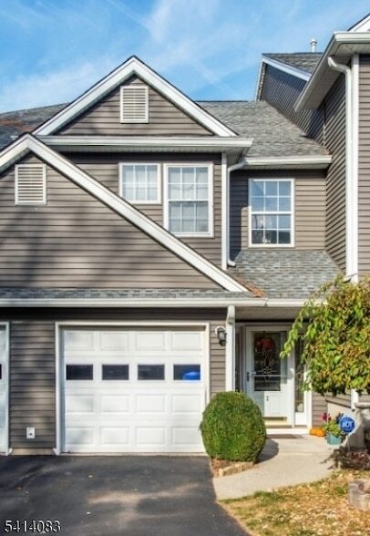 Foto del edificio - 20 S Midland Ave