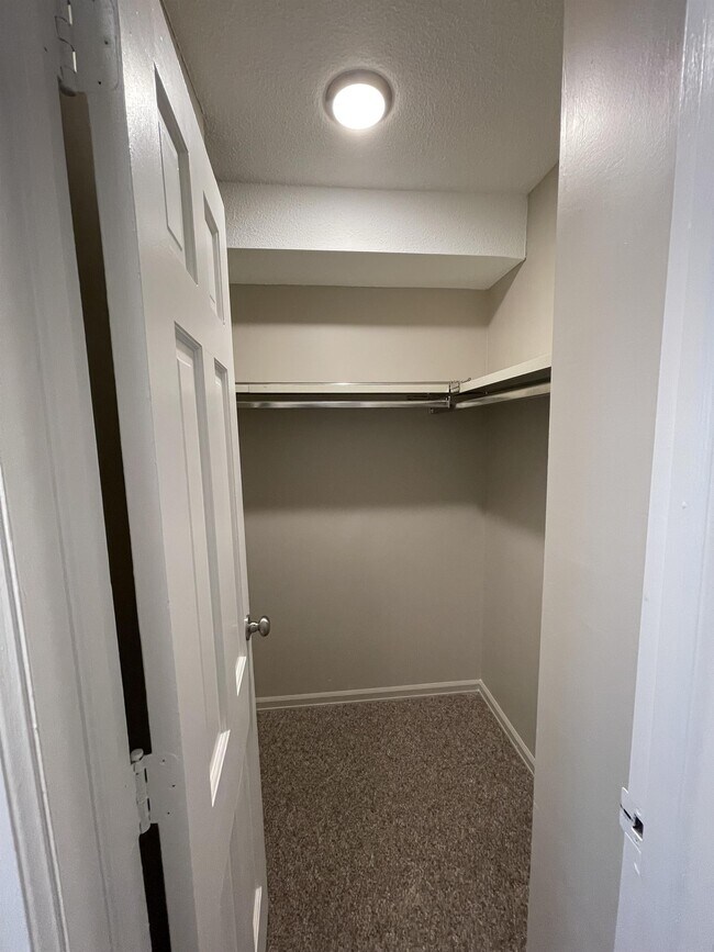 105 E Sands St, Oneida, NY 13421 Townhome Rentals in Oneida NY