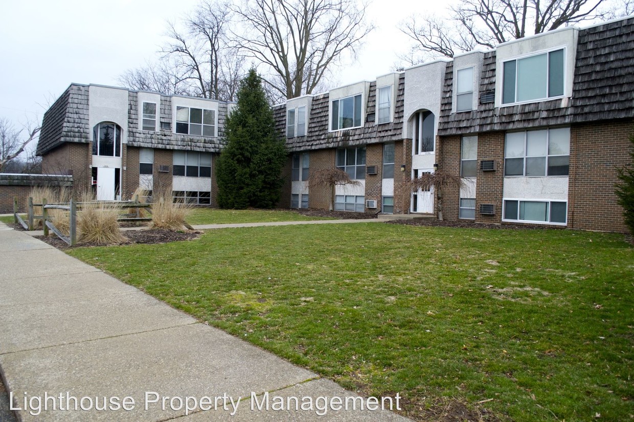 Primary Photo - 1336-1336 Leonard St NW