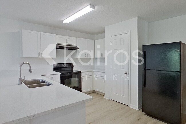 Foto del edificio - 8045 99th Ave