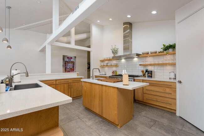 Foto del edificio - 4514 N 35th Pl