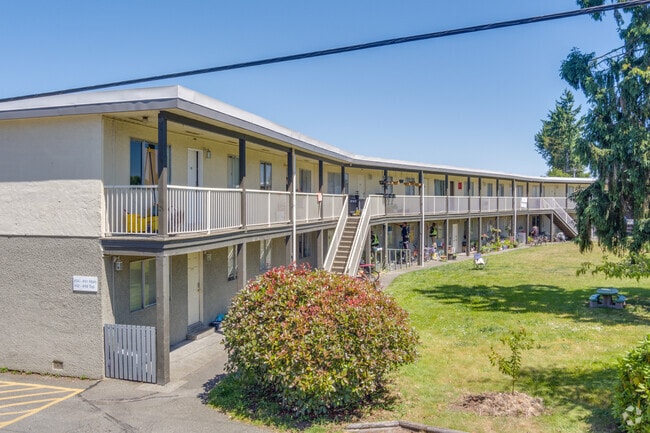 Building Photo - Mainstreet Courtenay Apartments