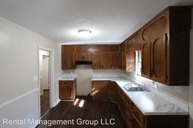 Foto del edificio - 3 br, 1 bath House - 1517 Carol Circle