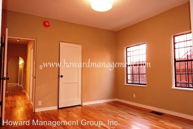 Building Photo - 1492 Silver Lake Blvd