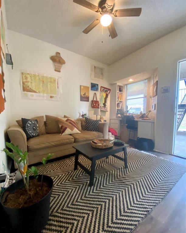 Foto del edificio - 2604 Salado St