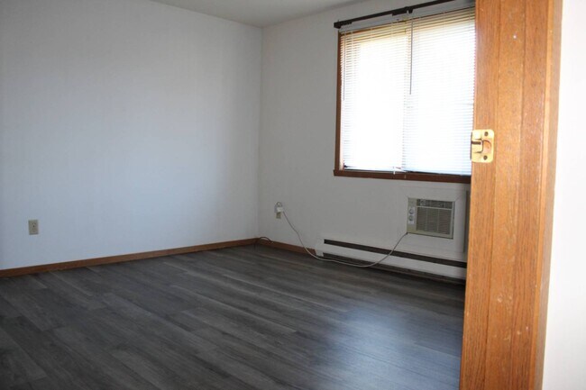 Foto del edificio - 1016 N Maple St