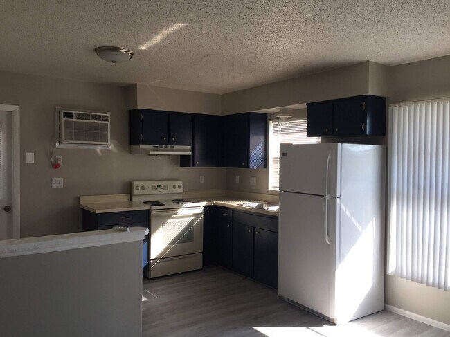 Building Photo - 5413 satsuma dr