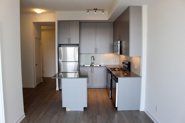 Photo du bâtiment - 85 Duke St W