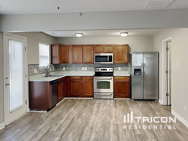 Building Photo - 3935 Kellybrook Dr