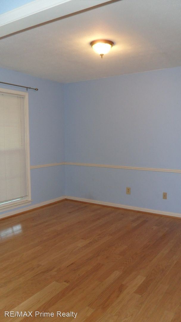Building Photo - 3 br, 2 bath House - 4033 Savannah Drive