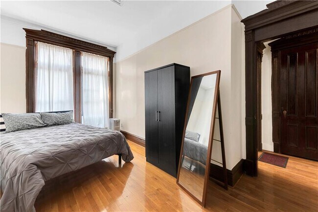 Foto del edificio - 416A Hancock St