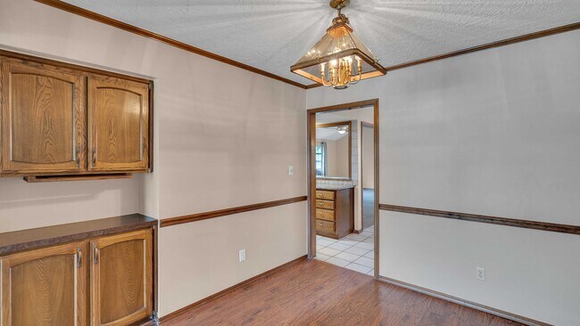 Foto del edificio - 3 Bed | 2 Bath | Broken Arrow