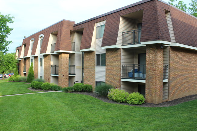 Building Photo - Woodland Apartments