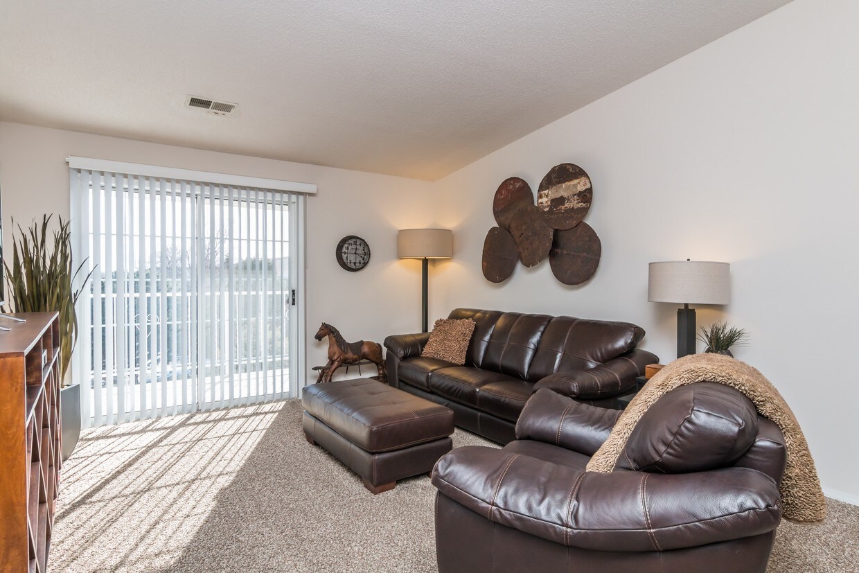 YORKTOWN ESTATES Apartments in Wichita, KS