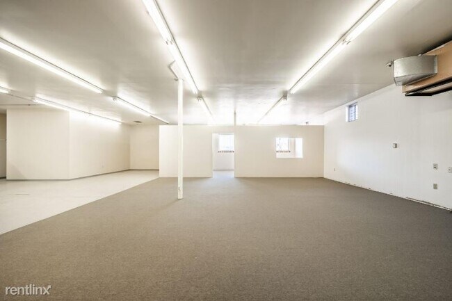 Building Photo - 1214 N Elizabeth St