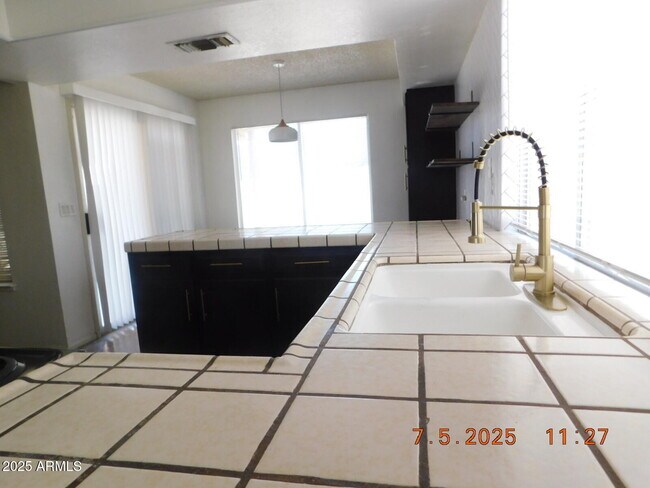 Foto del edificio - 14431 North 22nd St
