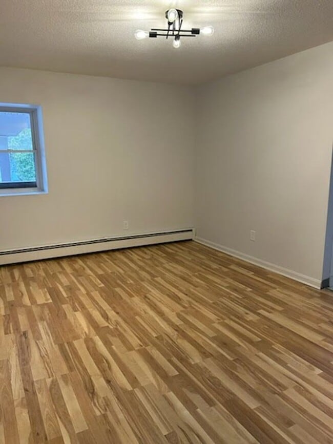 Foto del edificio - 64 Main Street