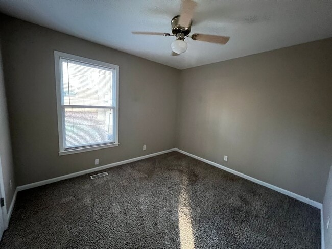 Building Photo - 474 Ginkgo Dr