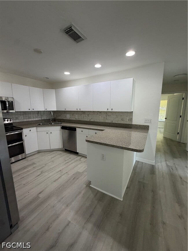 Building Photo - 10625 Windsmont Ct