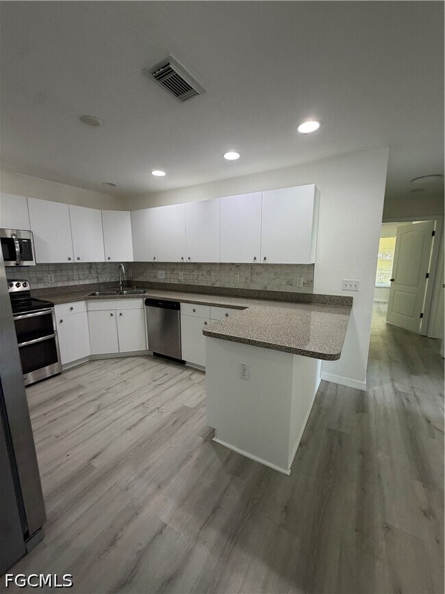 Foto del edificio - 10625 Windsmont Ct