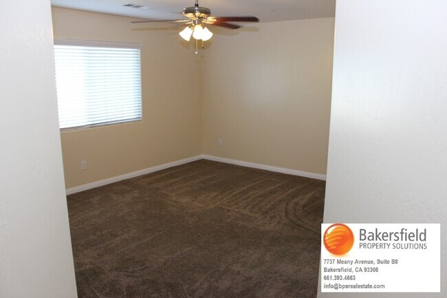 Building Photo - 1801 Delacorte Dr