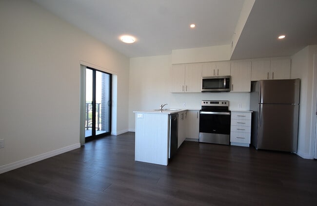 Building Photo - Large One-Bedroom Unit In Kitchener